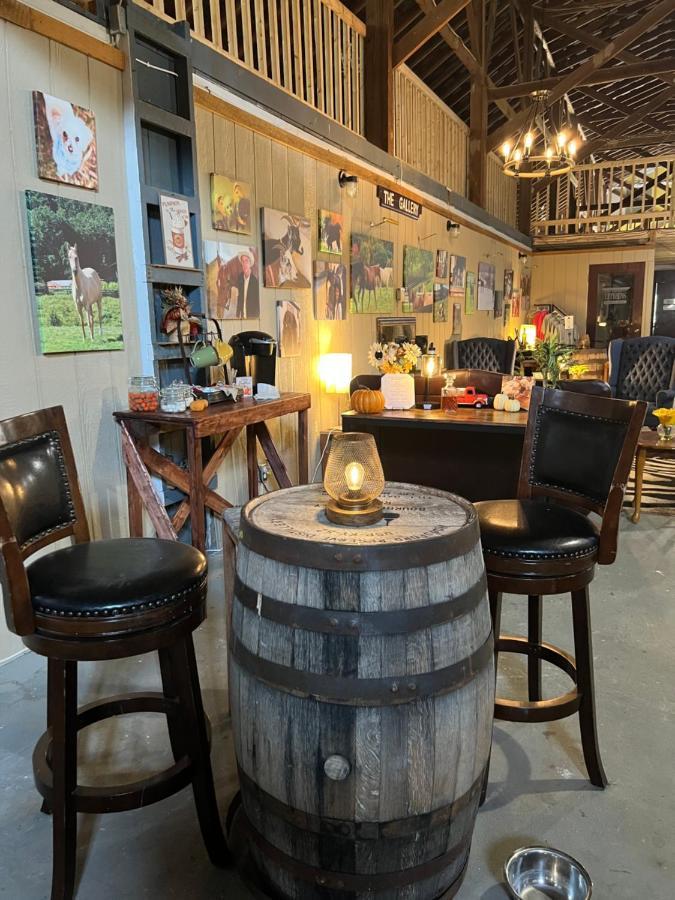 Nicura Ranch Inn & Stables バリア エクステリア 写真